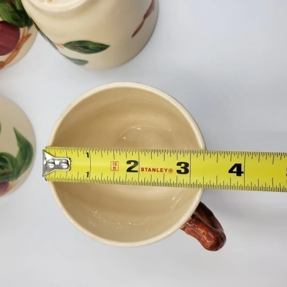 Vintage Franciscan Apple Set of 4 Cups & 4 Saucers